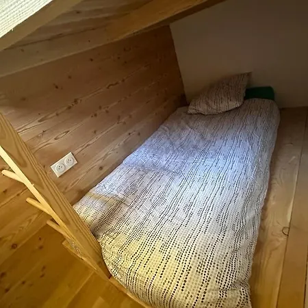 Apartment Neuf Skis Aux Pieds *